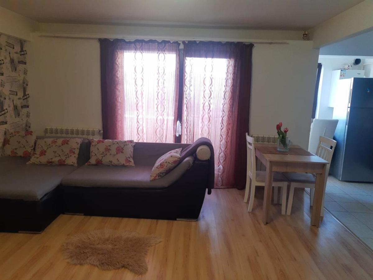 Apartament 3 Camere Ramnicu Valcea Bagian luar foto